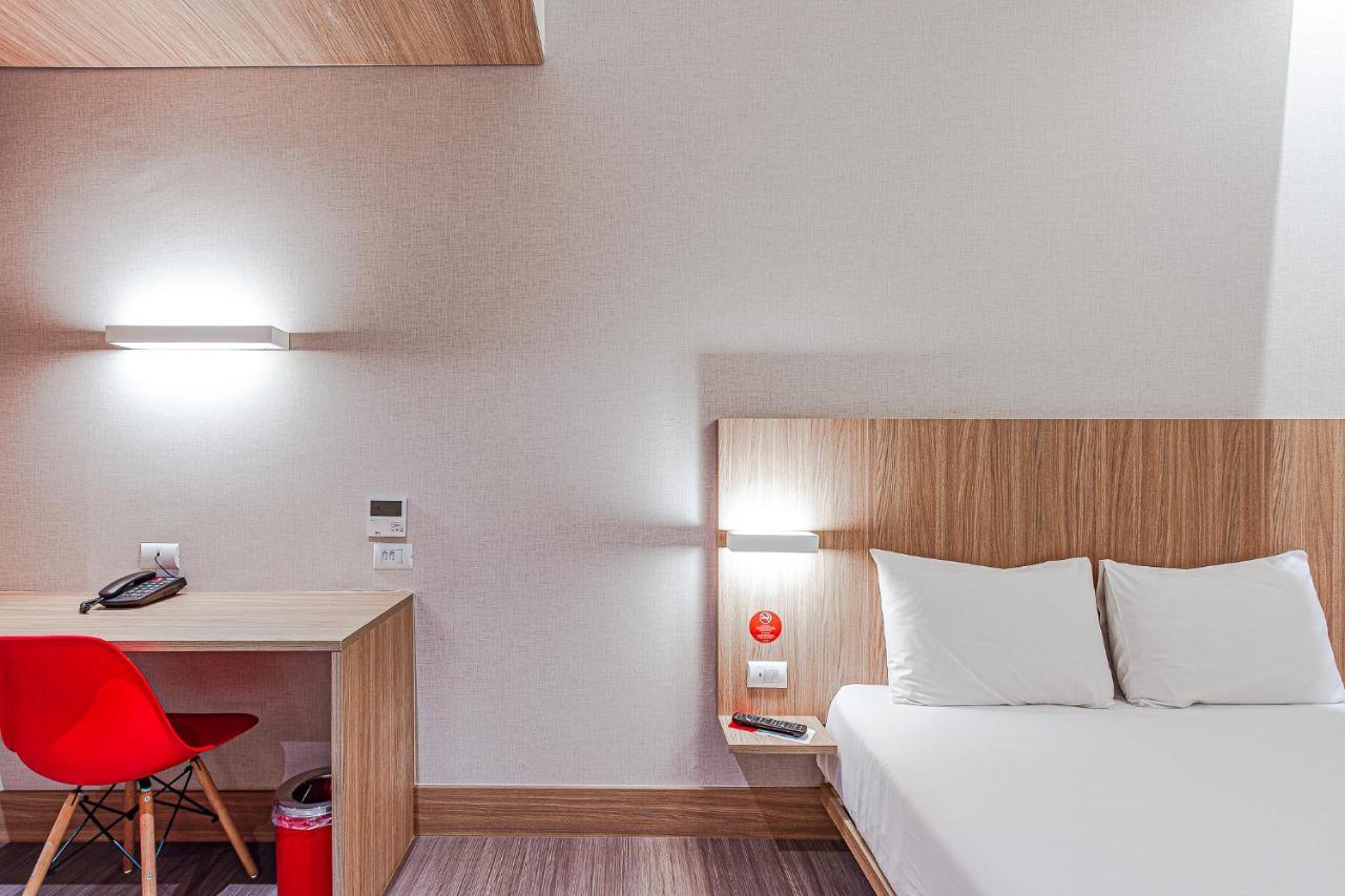 Hotel Moov Curitiba Eksteriør billede
