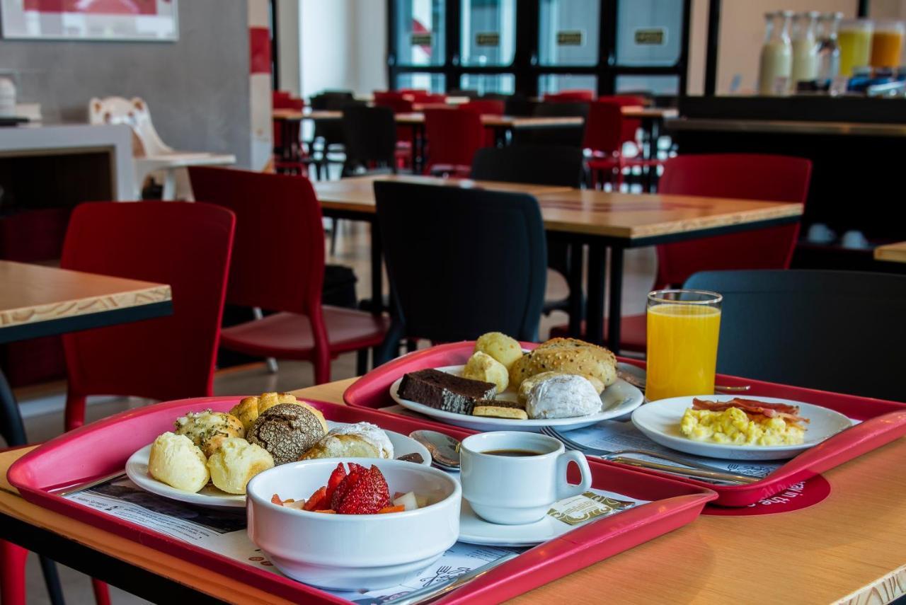 Hotel Moov Curitiba Eksteriør billede